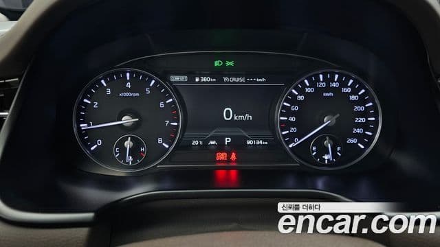 Kia The K9 2018 — ფოტო 8/20