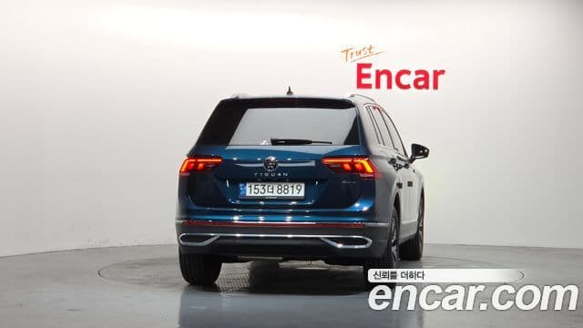 Volkswagen Tiguan 2021 — ფოტო 4/20