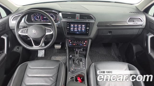 Volkswagen Tiguan 2021 — ფოტო 7/20