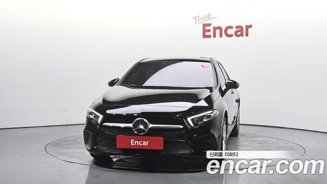 Mercedes-Benz A-Class 2020 — Фото 3/20