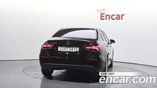 Mercedes-Benz A-Class 2020 — Фото 4/20