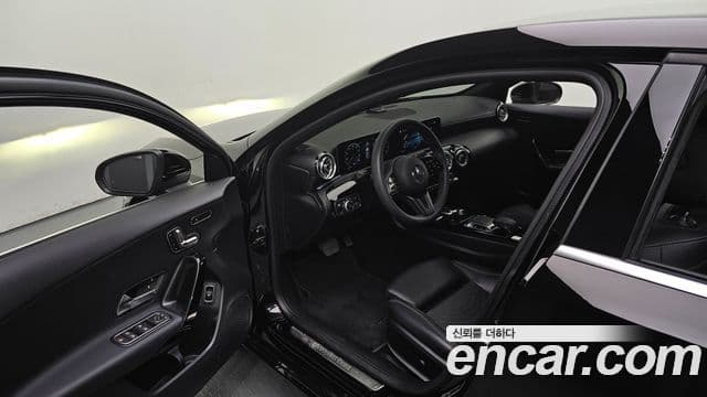 Mercedes-Benz A-Class 2020 — Фото 10/20