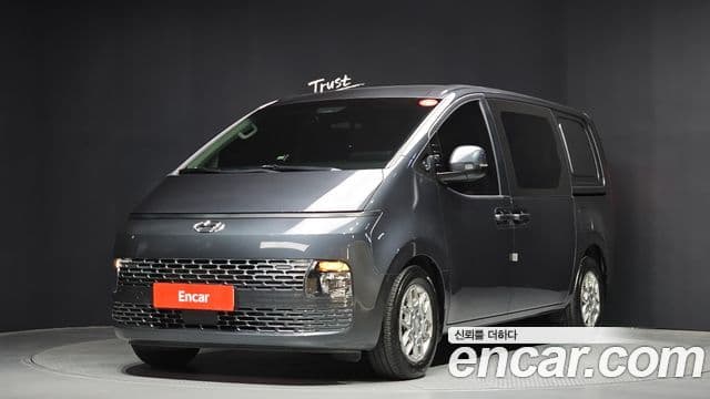 Hyundai Staria 2021 — ფოტო 10/20