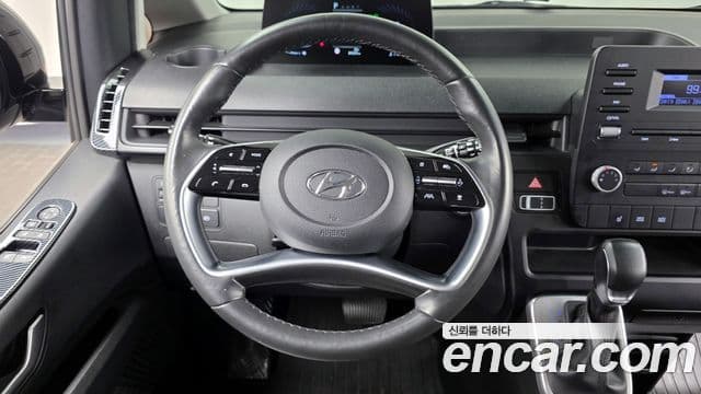 Hyundai Staria 2021 — ფოტო 13/20