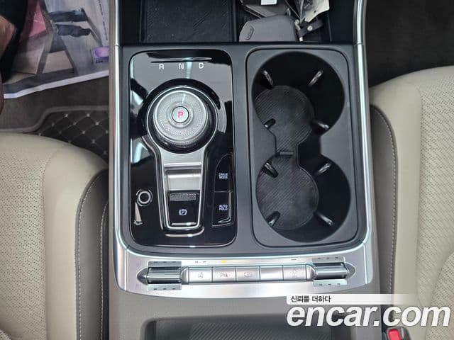 Kia Carnival 2024 — Şəkil 11/17