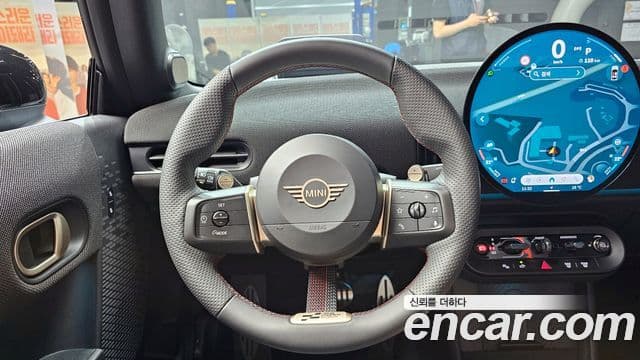 Mini Cooper S Convertible 2025 — ფოტო 13/20