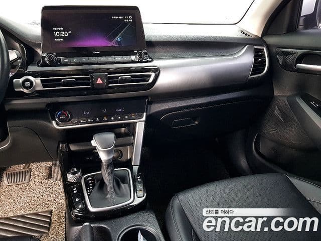 Kia Seltos 2022 — Şəkil 12/20