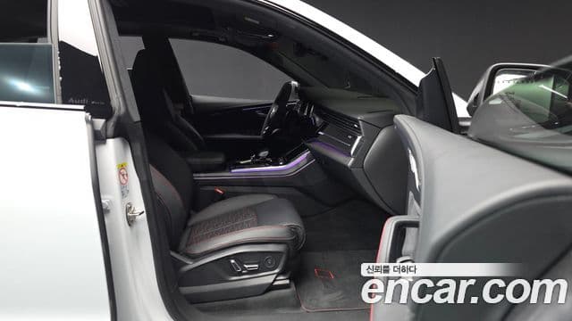 Audi RSQ8 2025 — Photo 17/20