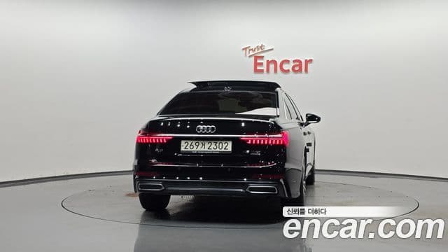 Audi A6 2022 — ფოტო 4/20