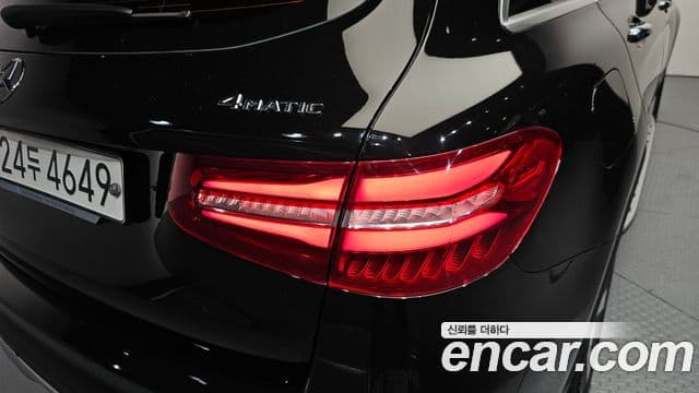 Mercedes-Benz GLC-Class 2019 — Photo 3/35