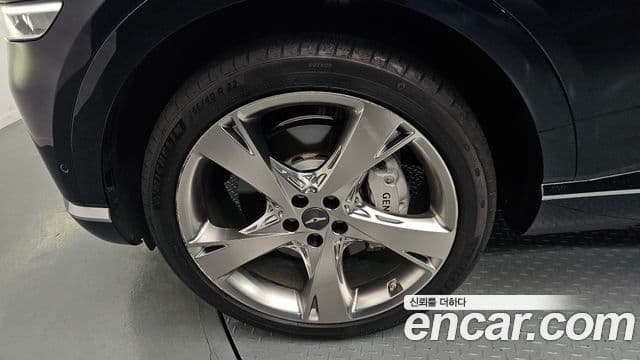 Genesis GV80 2023 — ფოტო 5/20