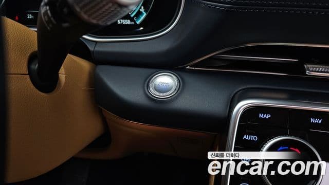 Genesis GV80 2023 — ფოტო 19/20