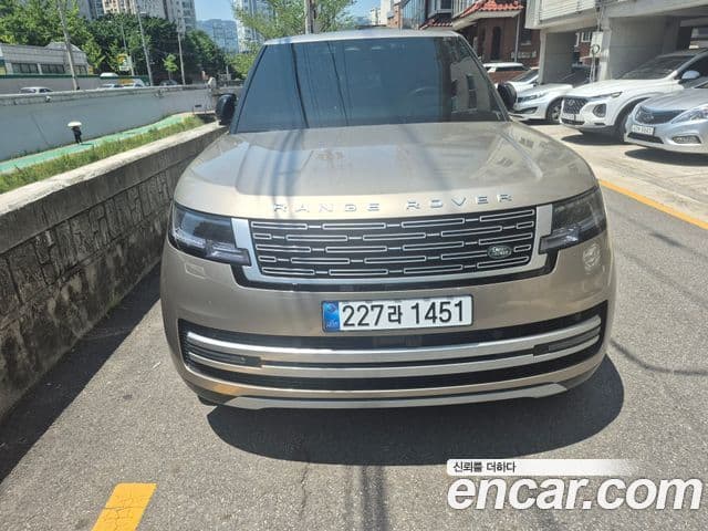 Land Rover Range Rover 2025 — ფოტო 9/14