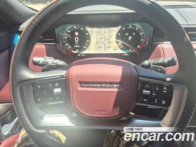 Land Rover Range Rover 2025 — ფოტო 7/14