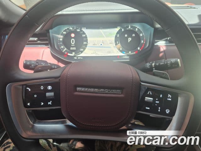 Land Rover Range Rover 2025 — ფოტო 8/14
