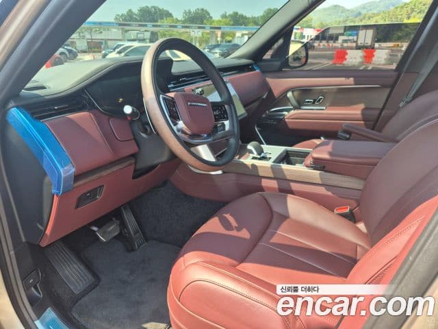 Land Rover Range Rover 2025 — ფოტო 11/14