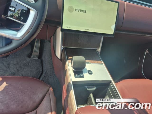 Land Rover Range Rover 2025 — ფოტო 12/14
