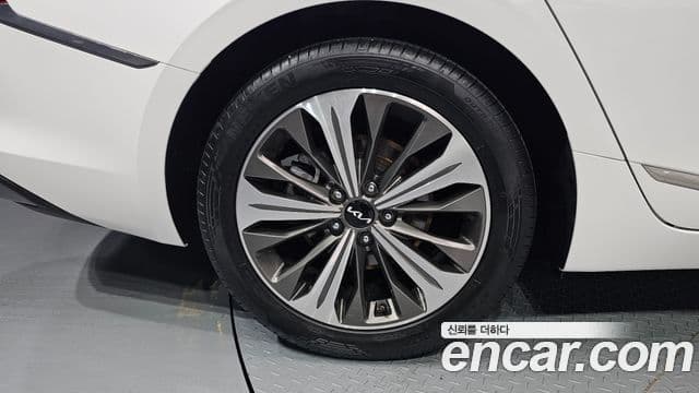 Kia K8 2021 — ფოტო 5/20