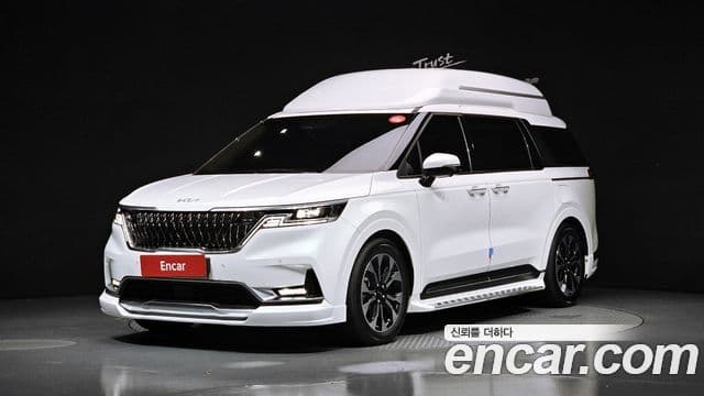 Kia Carnival 2020 — Фото 1/20