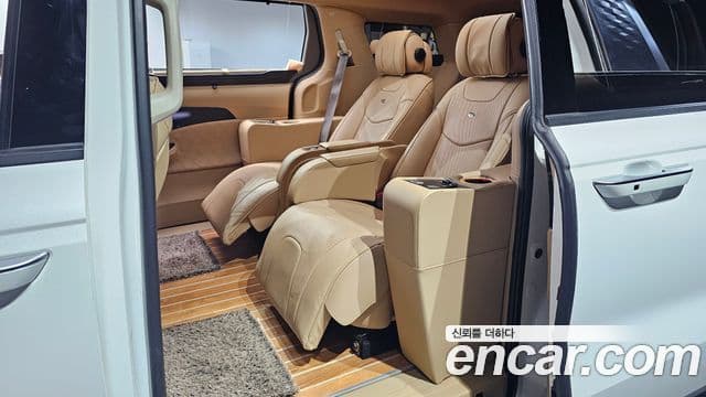 Kia Carnival 2020 — Фото 14/20