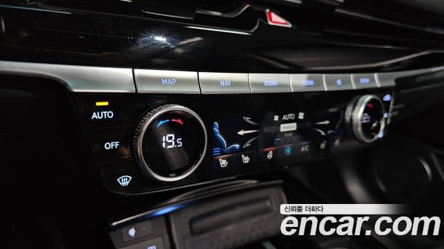 Genesis G80 2021 — Photo 28/33