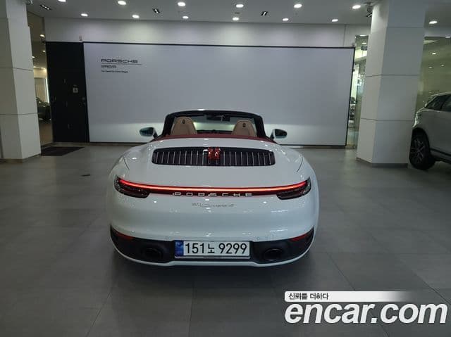 Porsche 911 2024 — Photo 12/20