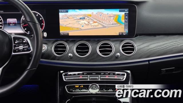 Mercedes-Benz E-Class 2018 — Фото 14/20