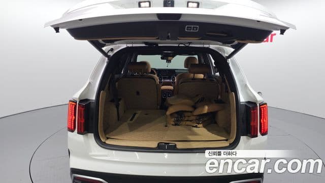 Kia Sorento 2021 — Фото 20/20