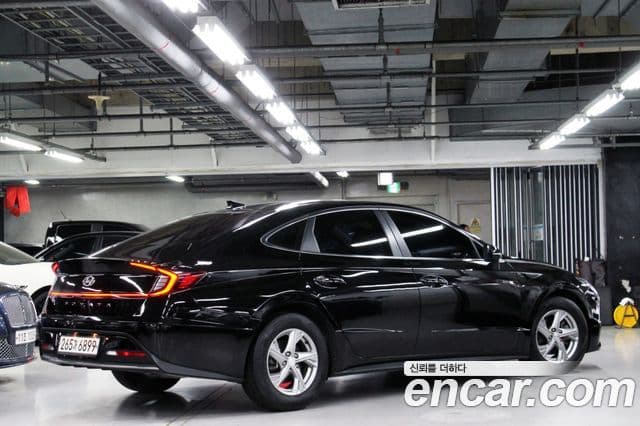 Hyundai Sonata 2019 — ფოტო 5/20