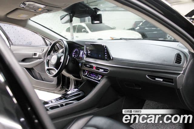 Hyundai Sonata 2019 — ფოტო 9/20