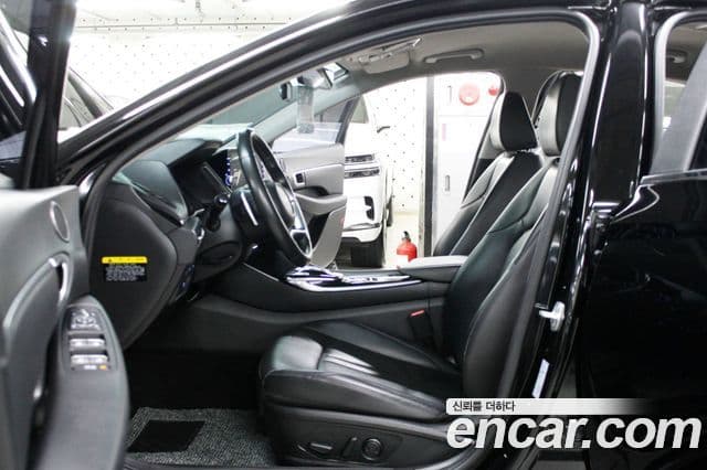 Hyundai Sonata 2019 — ფოტო 13/20
