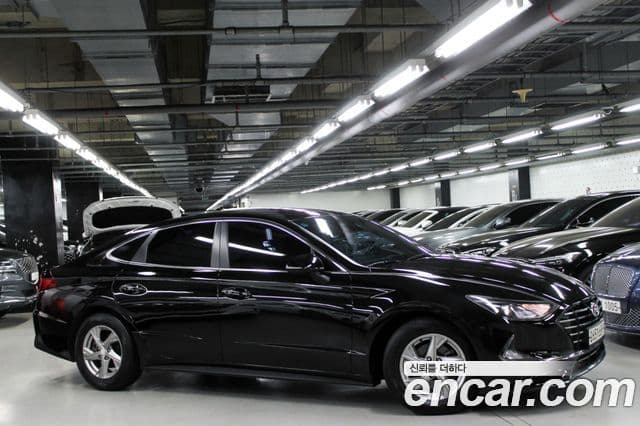 Hyundai Sonata 2019 — ფოტო 18/20