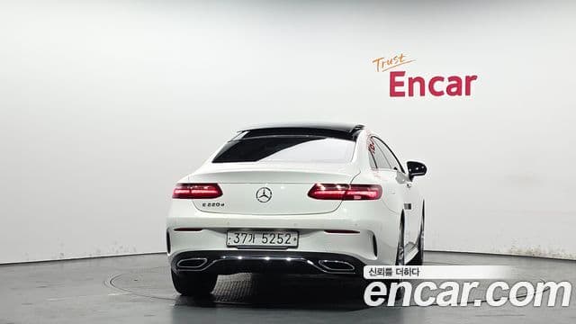 Mercedes-Benz E-Class 2018 — Şəkil 4/20