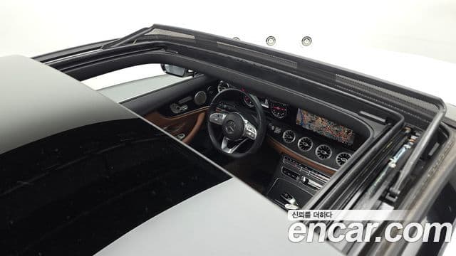 Mercedes-Benz E-Class 2018 — Şəkil 16/20