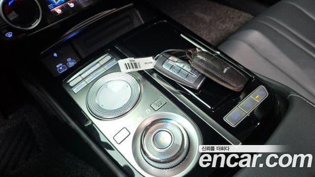 Genesis Electrified G80 2020 — ფოტო 9/20