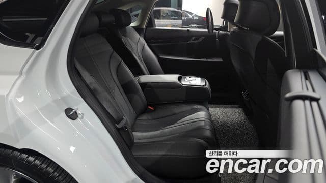 Genesis Electrified G80 2020 — ფოტო 11/20
