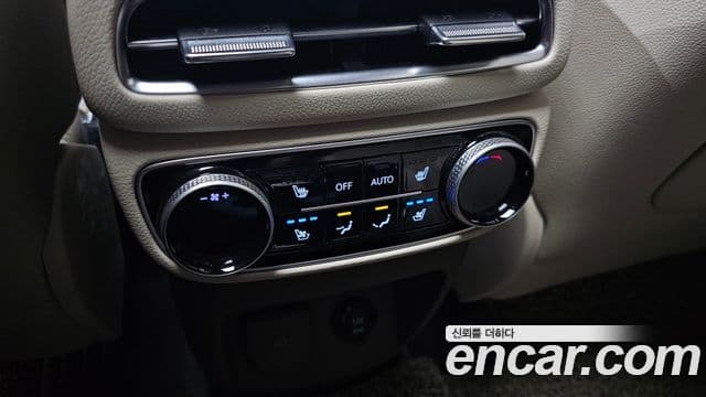 Genesis GV80 2022 — Photo 14/34