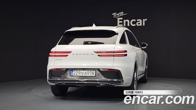 Genesis GV70 2024 — ფოტო 3/20