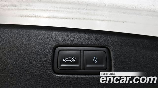 Genesis GV70 2024 — ფოტო 16/20
