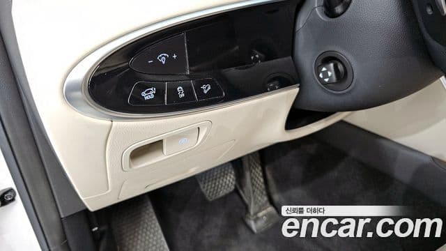 Genesis GV70 2024 — ფოტო 19/20