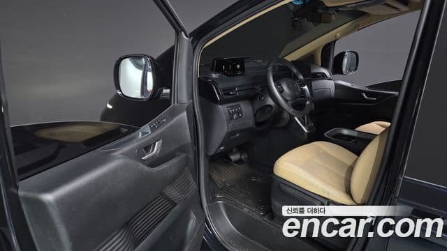 Hyundai Staria 2022 — Фото 10/20