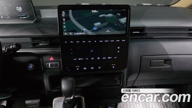 Hyundai Staria 2022 — Фото 12/20