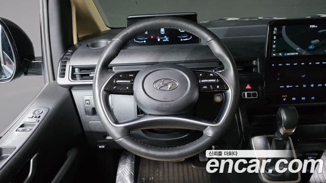 Hyundai Staria 2022 — Фото 13/20