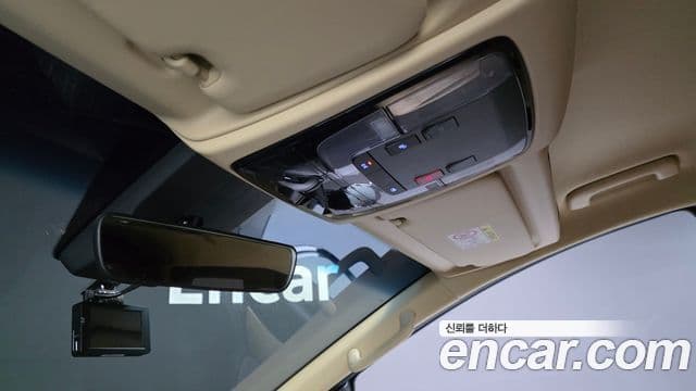 Hyundai Staria 2022 — Фото 19/20