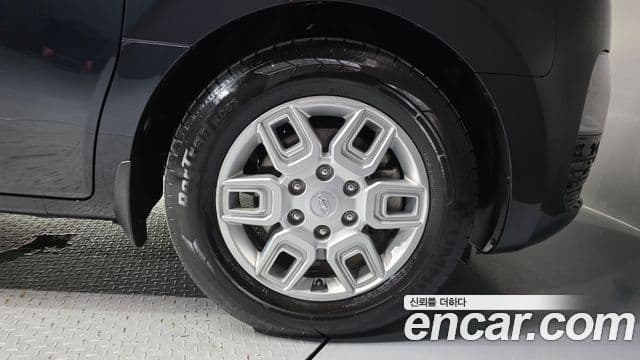 Hyundai Staria 2022 — Photo 12/32