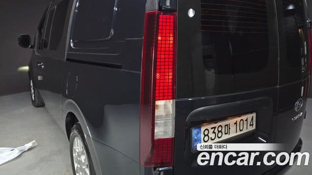 Hyundai Staria 2022 — Photo 4/32