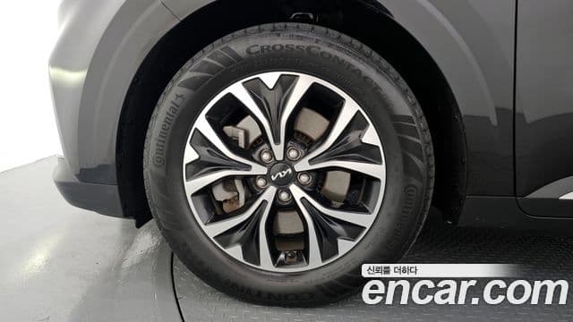 Kia Carnival 2022 — фото 5 из 20