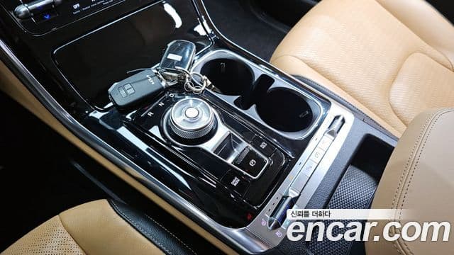 Kia Carnival 2022 — ფოტო 9/20