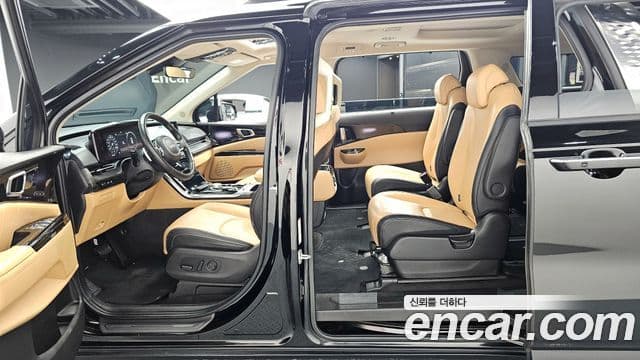 Kia Carnival 2022 — ფოტო 11/20
