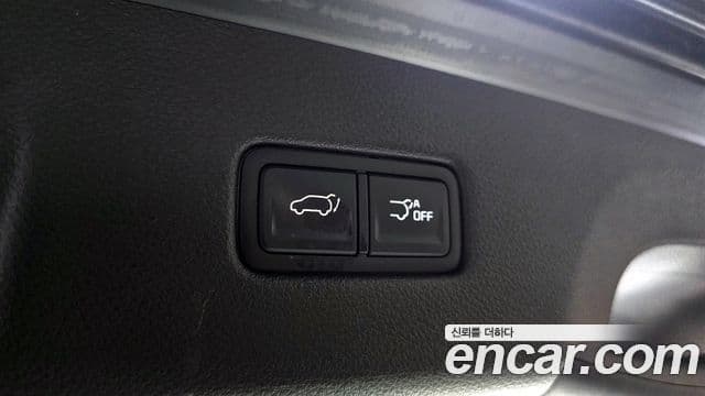 Kia Carnival 2022 — ფოტო 15/20
